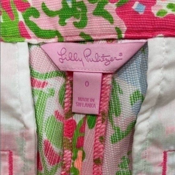 Lilly Pulitzer shorts. Pink and green. Size 0 - Picture 4 of 4